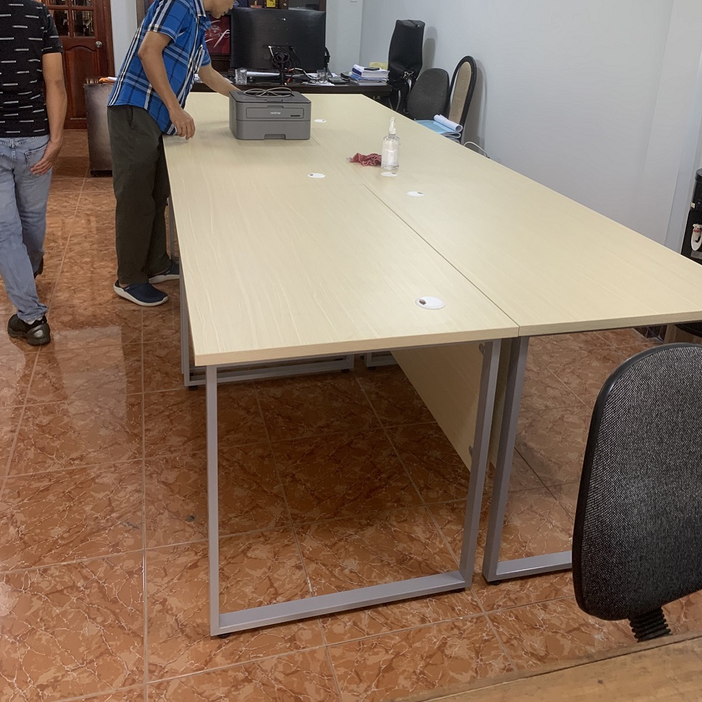 Bàn làm việc PTR120C2